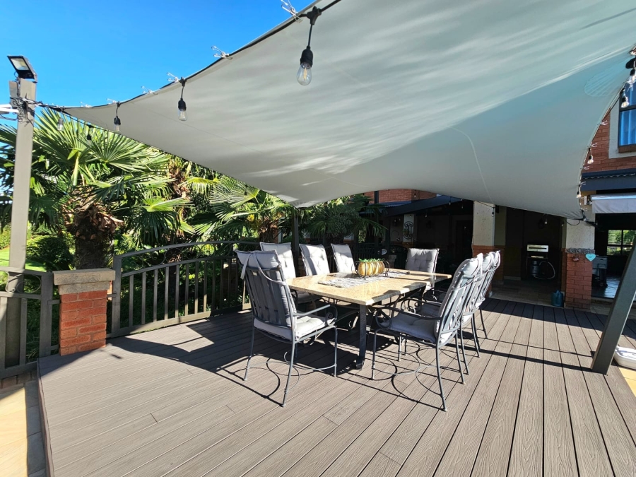5 Bedroom Property for Sale in Grimbeeck Park North West